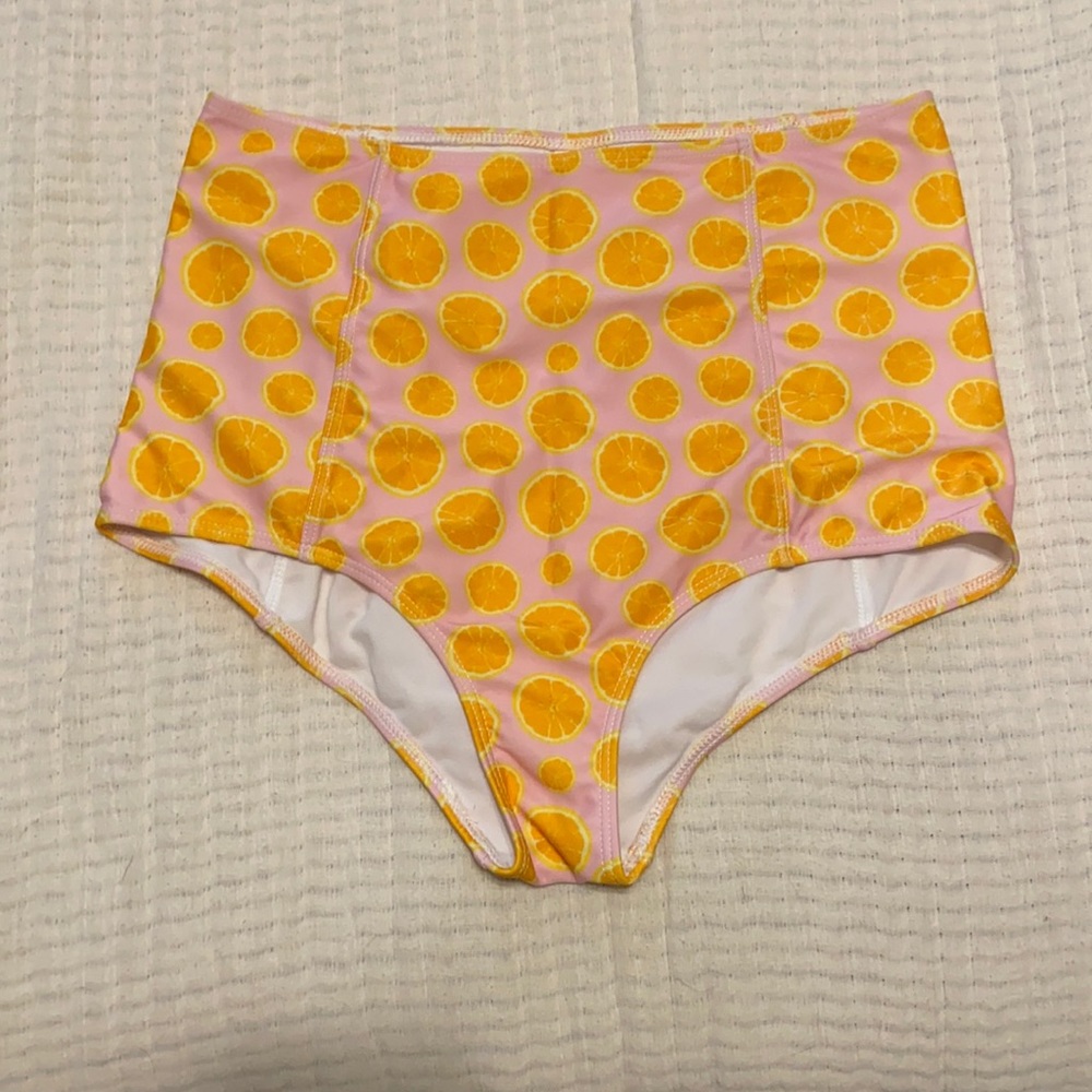 Kortni Jeane orange printed high-waisted bottoms